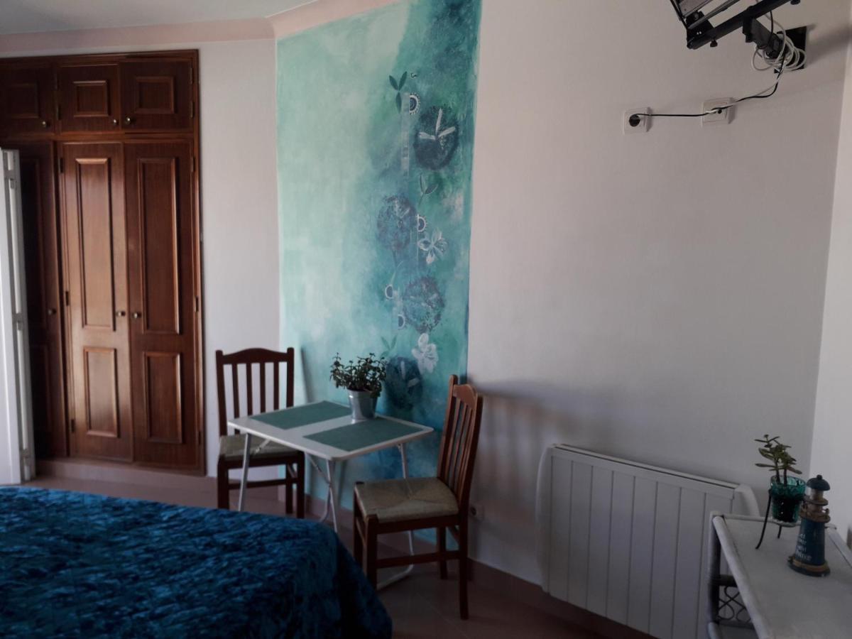 Sagres Sunny Room With Private Bathroom 300M From The Beach Bagian luar foto