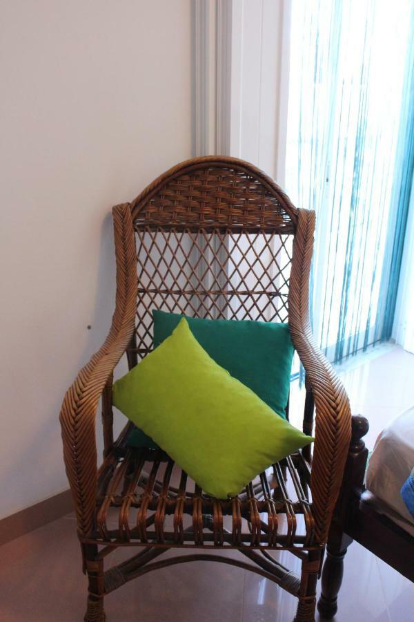 Sagres Sunny Room With Private Bathroom 300M From The Beach Bagian luar foto