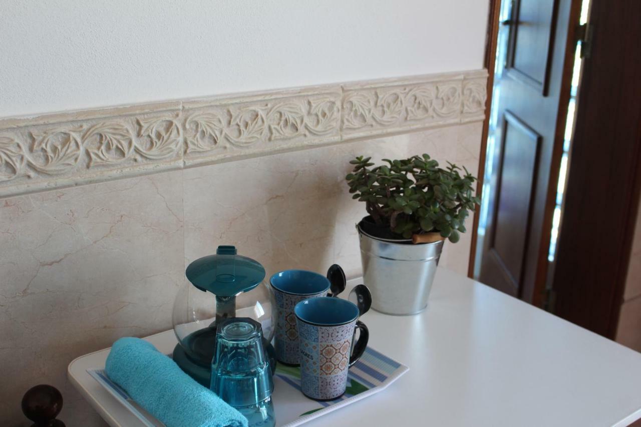 Sagres Sunny Room With Private Bathroom 300M From The Beach Bagian luar foto