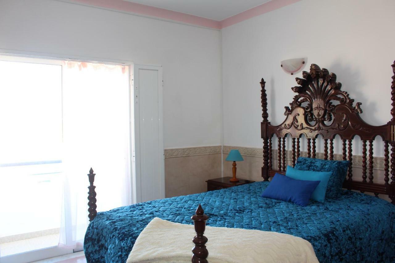 Sagres Sunny Room With Private Bathroom 300M From The Beach Bagian luar foto